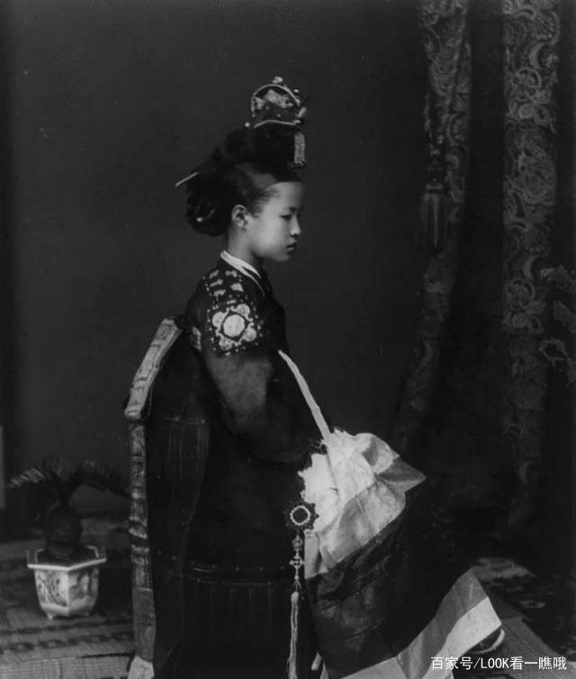 在古代朝鲜，有一种女医被称之“医妓”，她们的工作内容是什么？