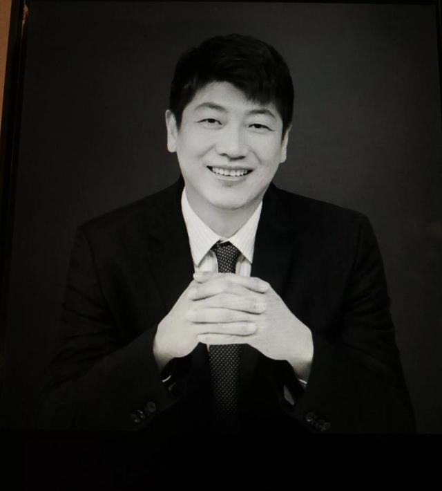 基金经理蔡向阳怎么死的？