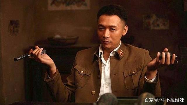 高虎背负2条人命，与性感美女传绯闻，如今怎样了？