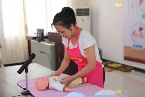 高级育婴师证有什么用