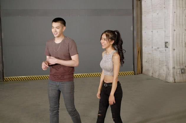 与50多岁富豪离婚后，NBA女主播周玲安的择偶标准是什么？