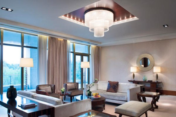 求苏州五星酒店排名，哪些比较值得入住？