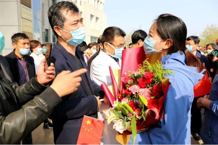 献花是什么意思