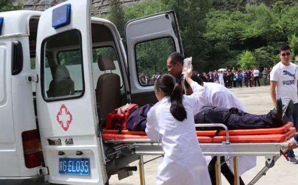 16岁女生昏倒急救途中竟被送到殡仪馆，这是怎么回事？