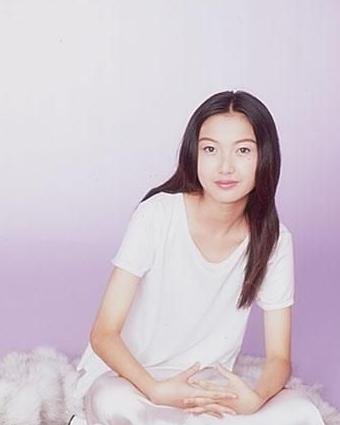 曾嘉莉的介绍