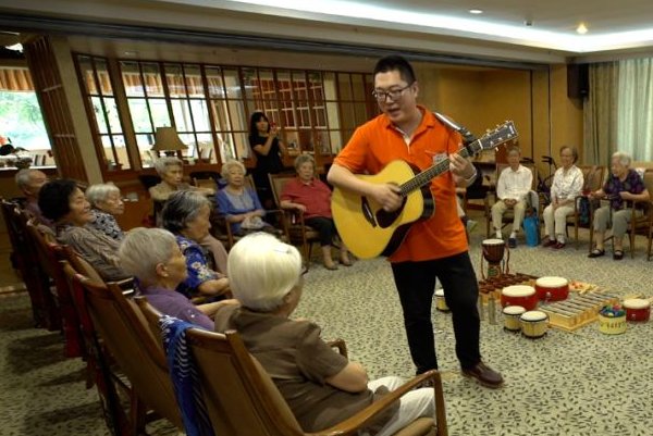 考考你: 音乐治疗师是在什么时候 传入中国的