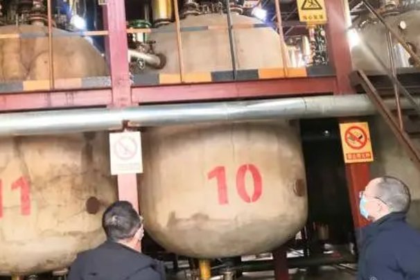 大型设备上岗证报考条件是什么？