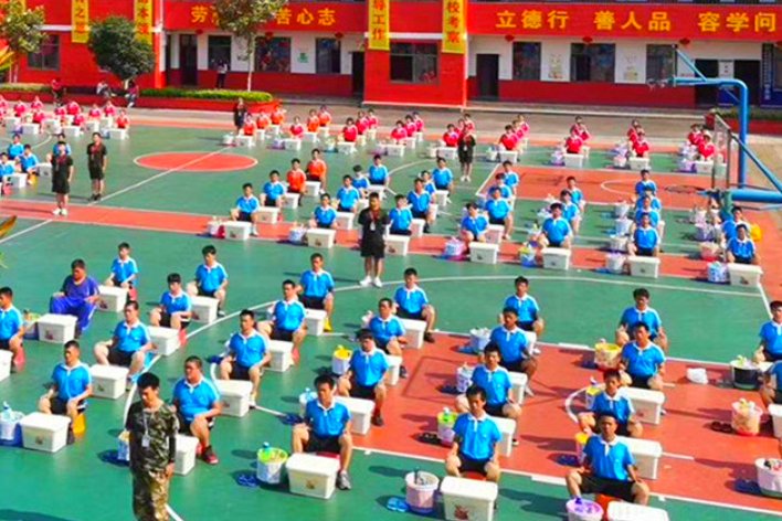 封闭式学校到底怎么样