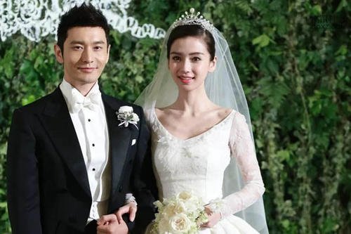 李菲儿和黄晓明多会在一起的呢？他们是为什么分手的呢？