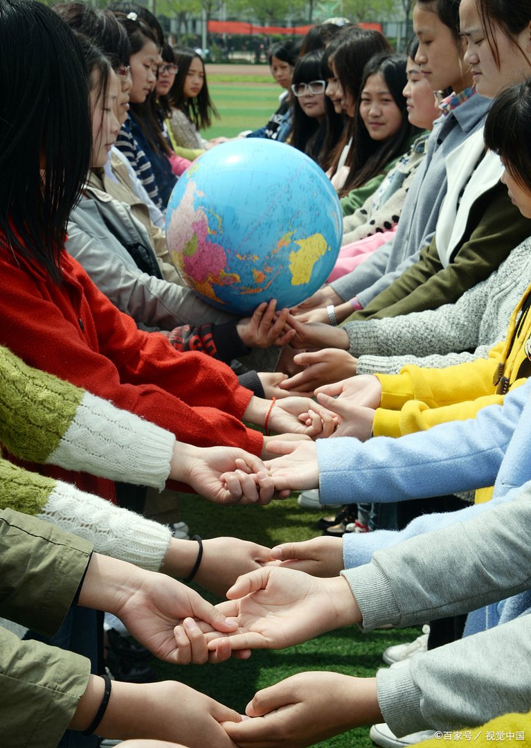 ATLAS彗星正接近太阳，为何直径膨胀到地球六十倍？