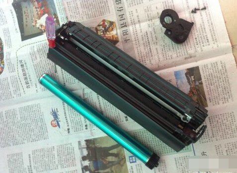 惠普c388a硒鼓加粉步骤是什么?