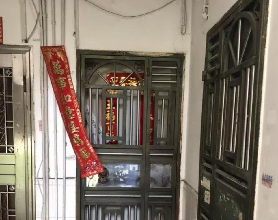 全家5人出游1人生还，这个人怎么活下来的
