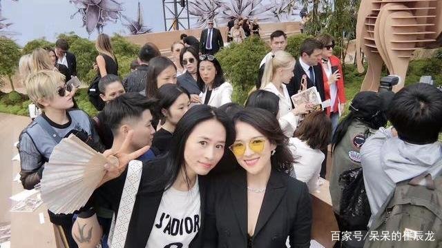 章子怡刘嘉玲好友突逝，泡温泉诱发脑溢血，生前最后倩影曝光，你怎么看？