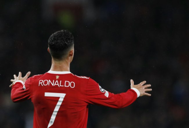 皇马为什么卖掉c罗？