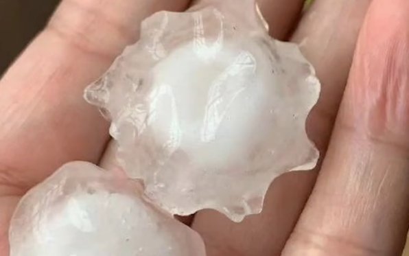 上海多地突降冰雹：大小宛若鸡蛋，冰雹天气会带来哪些问题？