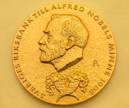 诺贝尔一共设置了几个奖项？