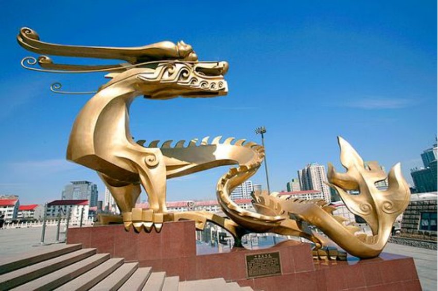 不古不今打一动物