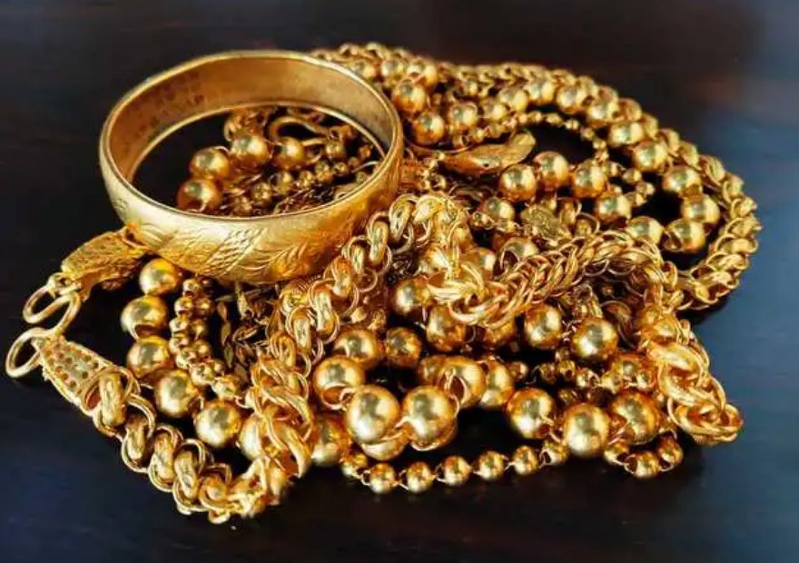 黄金一般去哪里回收