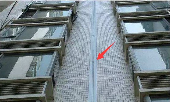 混凝土结构设计规范要求的伸缩缝最大间距是多少？