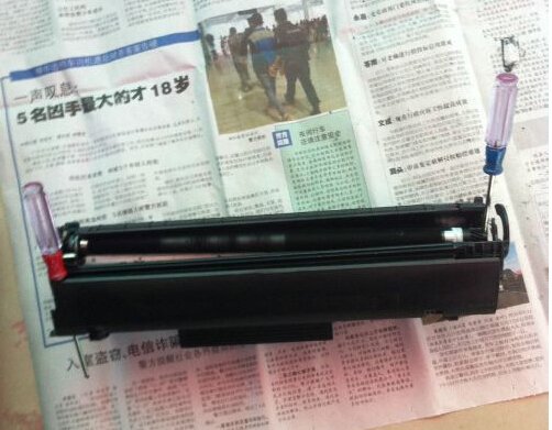 惠普c388a硒鼓加粉步骤是什么?