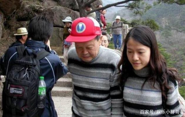 一转眼16年，当初“攀高枝”嫁给82岁杨振宁的28岁翁帆，后来如何？