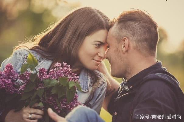 男朋友喜欢拿脑袋蹭我，应该怎么办呢？