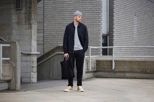 男生穿低帮匡威，该怎么搭配才更具有少年感呢？