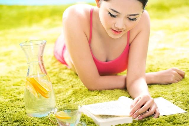 同学给我提我村上的人都不认识，老师说我太老实能认识谁啊，老实认识的人少吗？