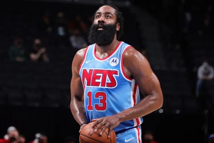 篮网将哈登交易到76人，换来西蒙斯小库里和选秀权，你如何评价这场交易？