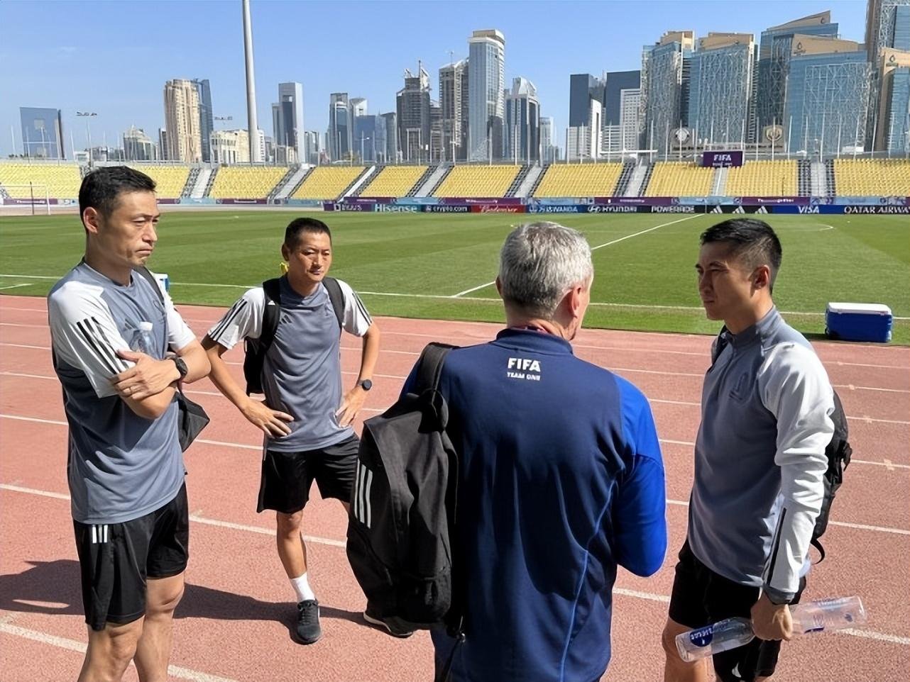 曝马宁在世界杯上的累计收入达到8.5万美元，为何当足球裁判这么赚钱？