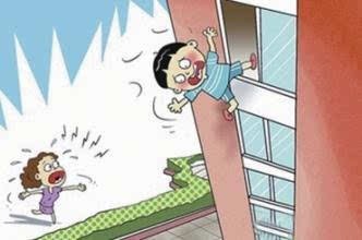 重庆四岁男童独自在家打不开电视，谎称着火引 42 名消防员扑空，能让幼童独自在家吗？