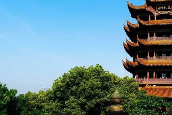 湖北高考状元唐同学高考725分考上北大,奖学金也7万元,而且还德智体美劳全面