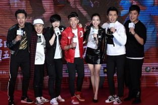 网友发现鹿晗微信头像是睡着的陈赫，鹿晗这是在为节目做营销吗？