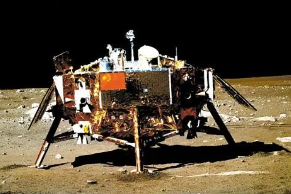 嫦娥三号是哪一年发射的