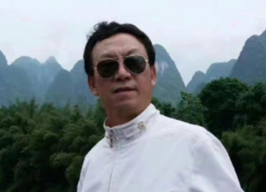 《炊事班的故事》制片人廉振华逝世，他生前在该领域还有哪些成就？