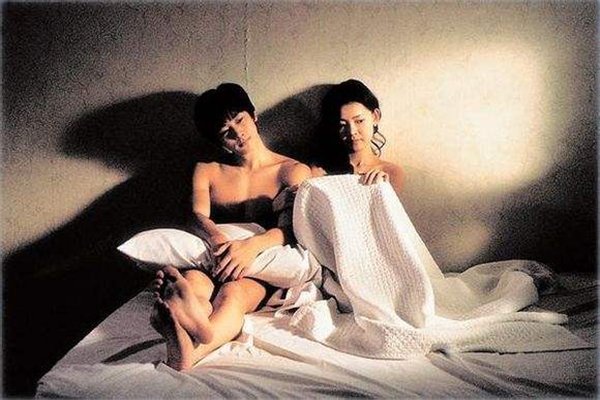 媚俗和低级趣味的《绿色椅子》，为何会获奖?