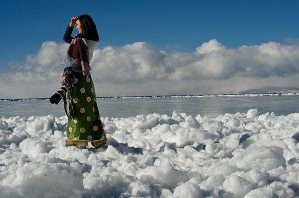 电影《七十七天》讲述了一个怎样的故事？