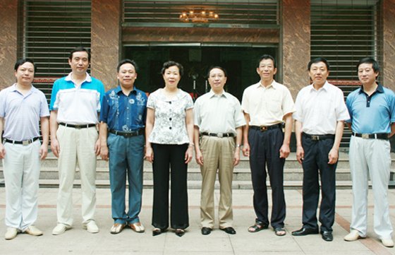 娄底卫生局副局长是谁？