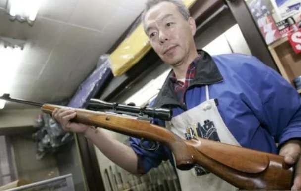 日本2021年仅1人死于枪击，该国的枪支管理有多严格？